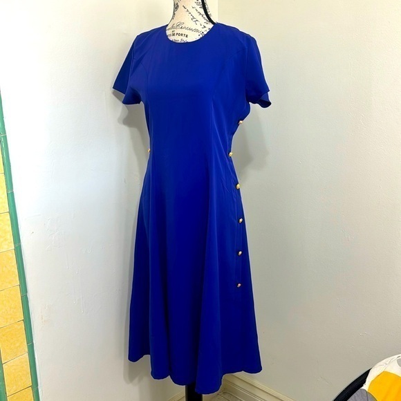 Le creazioni - blue dress with golden buttons on the side - Picture 1 of 6